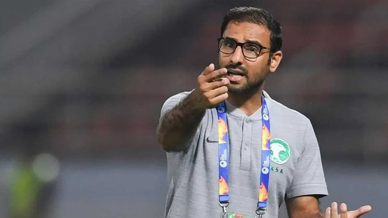 مدرب الأخضر الأولمبي يعلن تخفيض راتبه بسبب كورونا