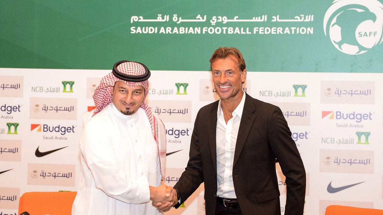 الاتحاد السعودي لكرة القدم يشكر رينارد والشهري على مبادرة تخفيض الرواتب