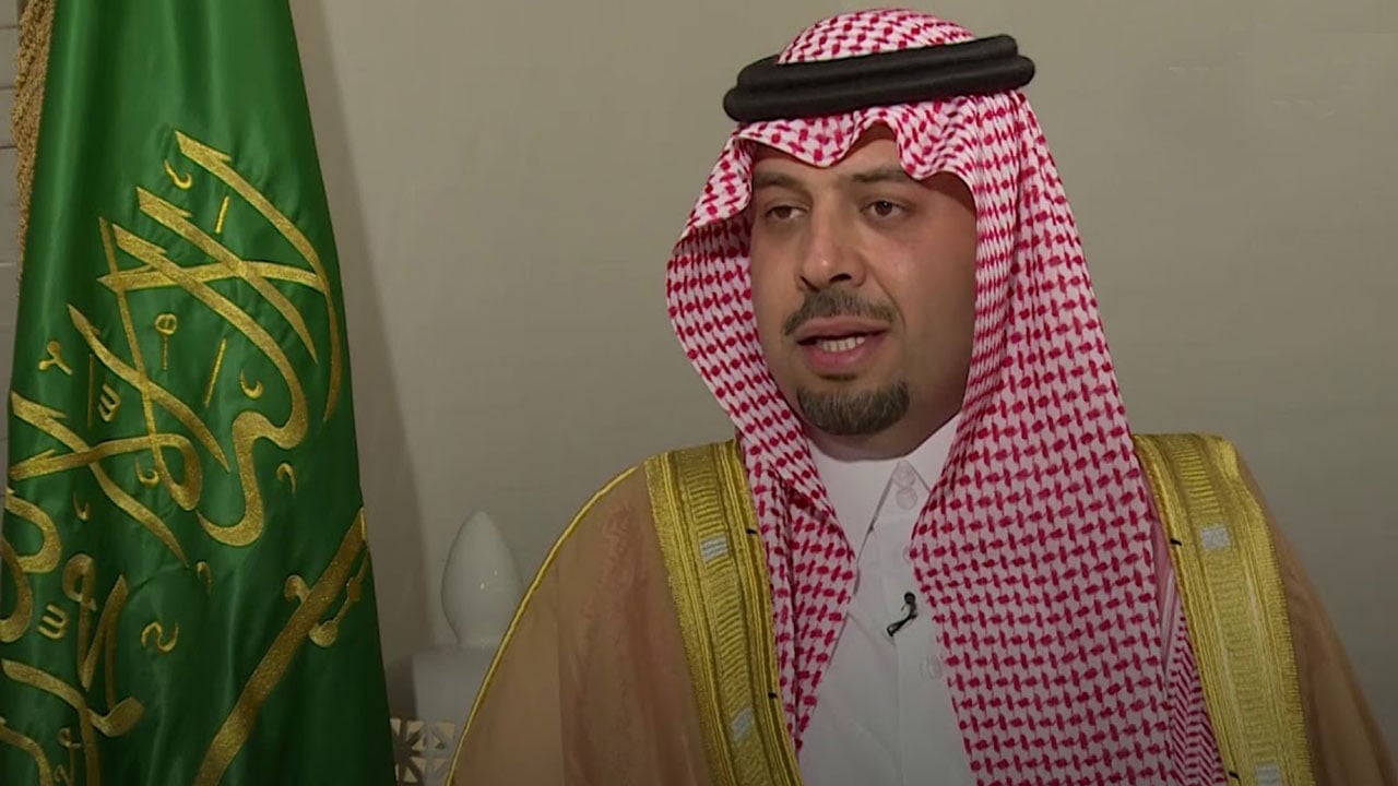 الأمير فيصل بن خالد يتابع إطلاق سراح 60 نزيلًا من مختلف سجون الحدود الشمالية