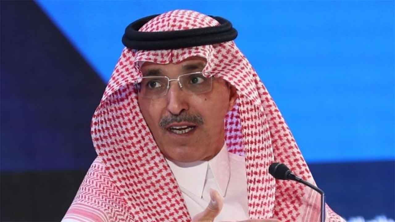 إجراءات جديدة لمواجهة آثار كورونا.. إيقاف بدل غلاء المعيشة وزيادة ضريبة القيمة المضافة