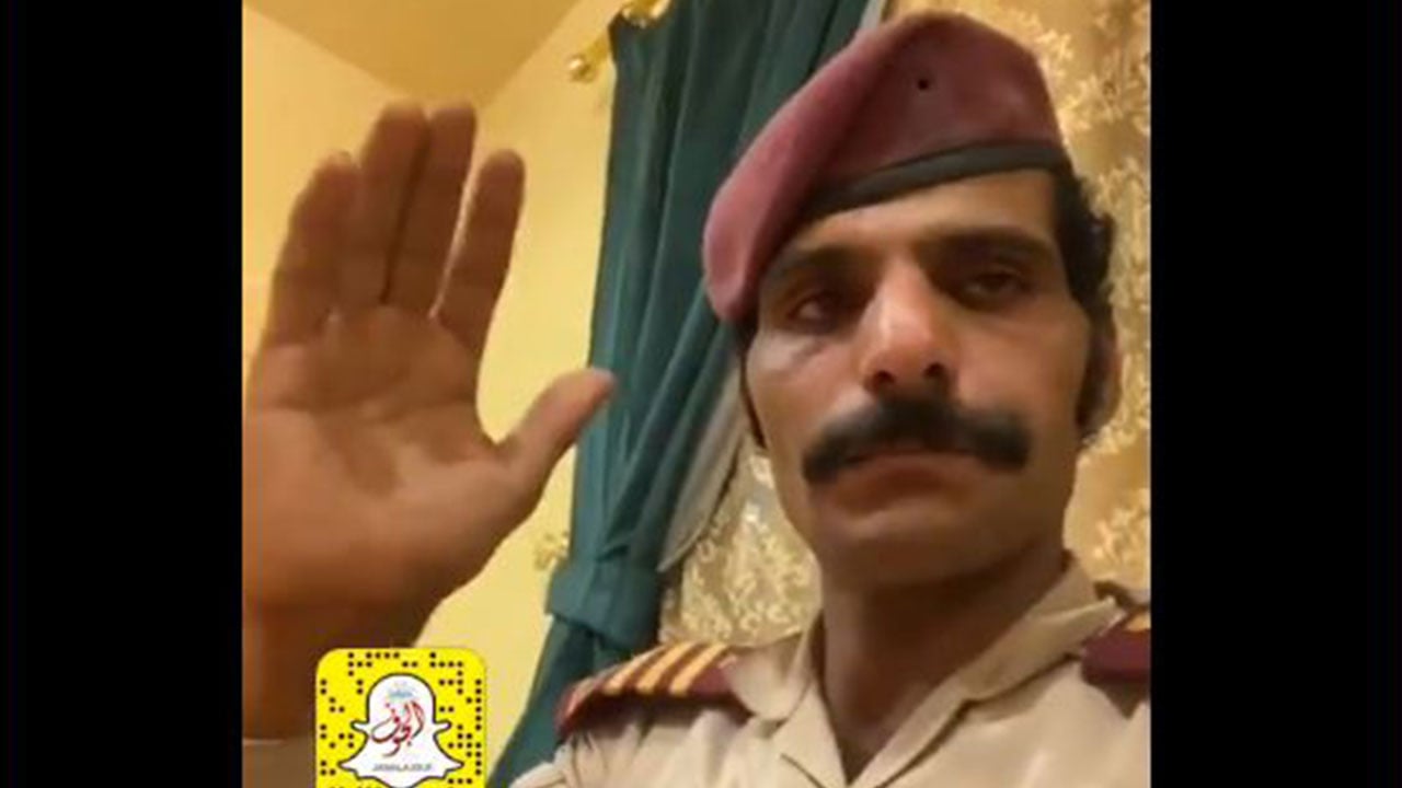 أمير الجوف يكرم حارس الأمن الشمري.. و«متحدث الموارد البشرية»: رصدنا مخالفة المنشأة وألزمناهم بتوفير سكن