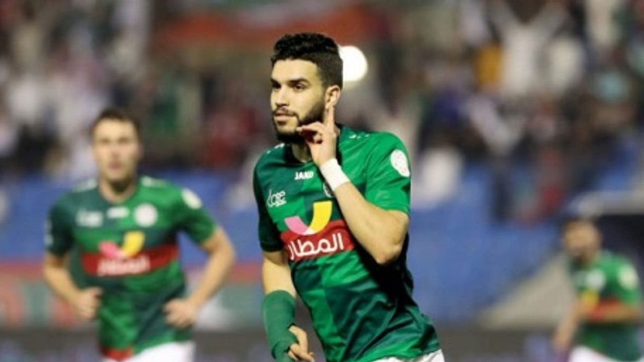 هل يتعاقد الشباب مع المغربي أزارو عقب انسحاب الاتفاق من الصفقة؟