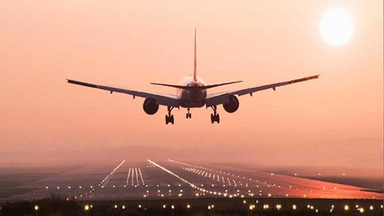 مطار الملك عبد العزيز الدولي يبدأ التشغيل الداخلي بضوابط احترازية صارمة