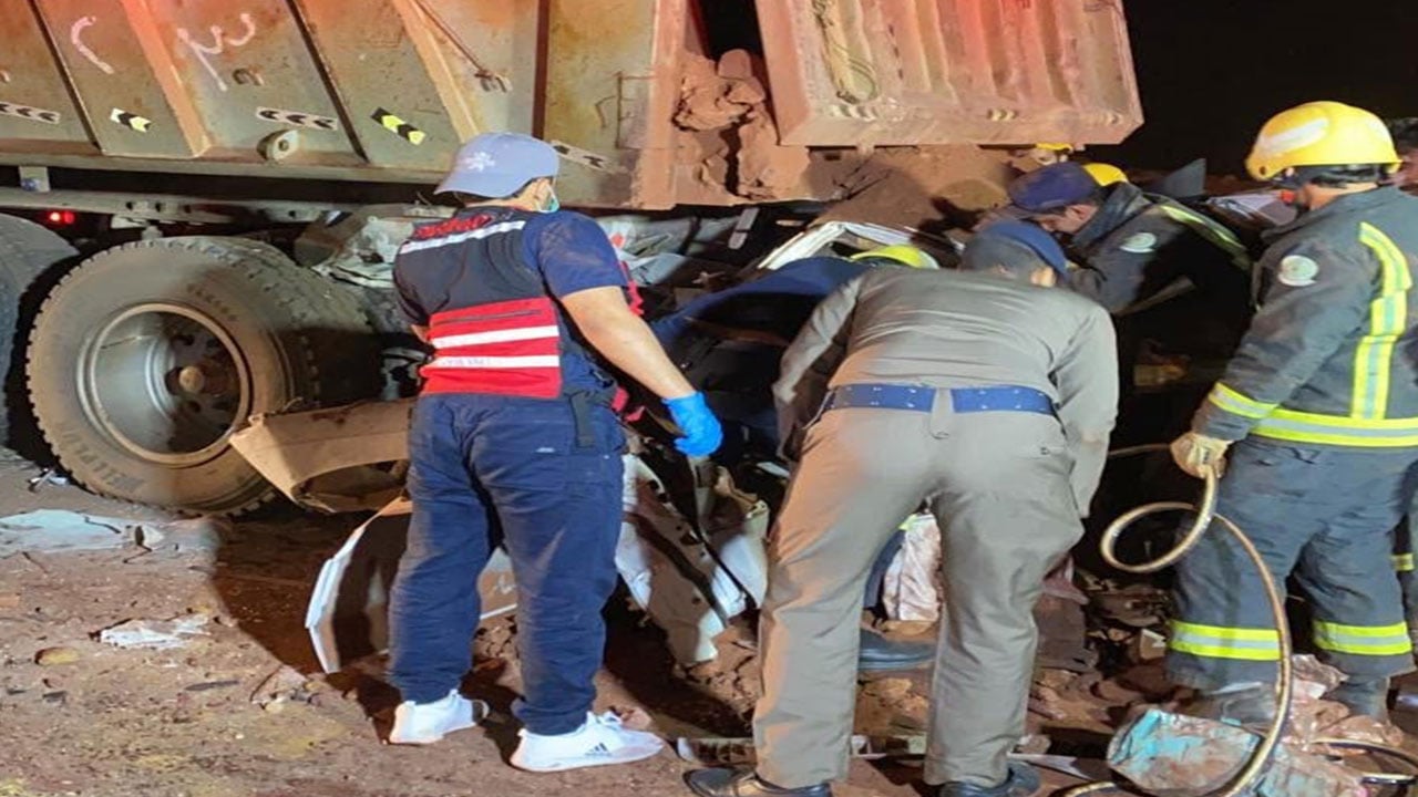 حادث الفجر يصرع 8 أشخاص بينهم طفل في طريق حضن بالطائف