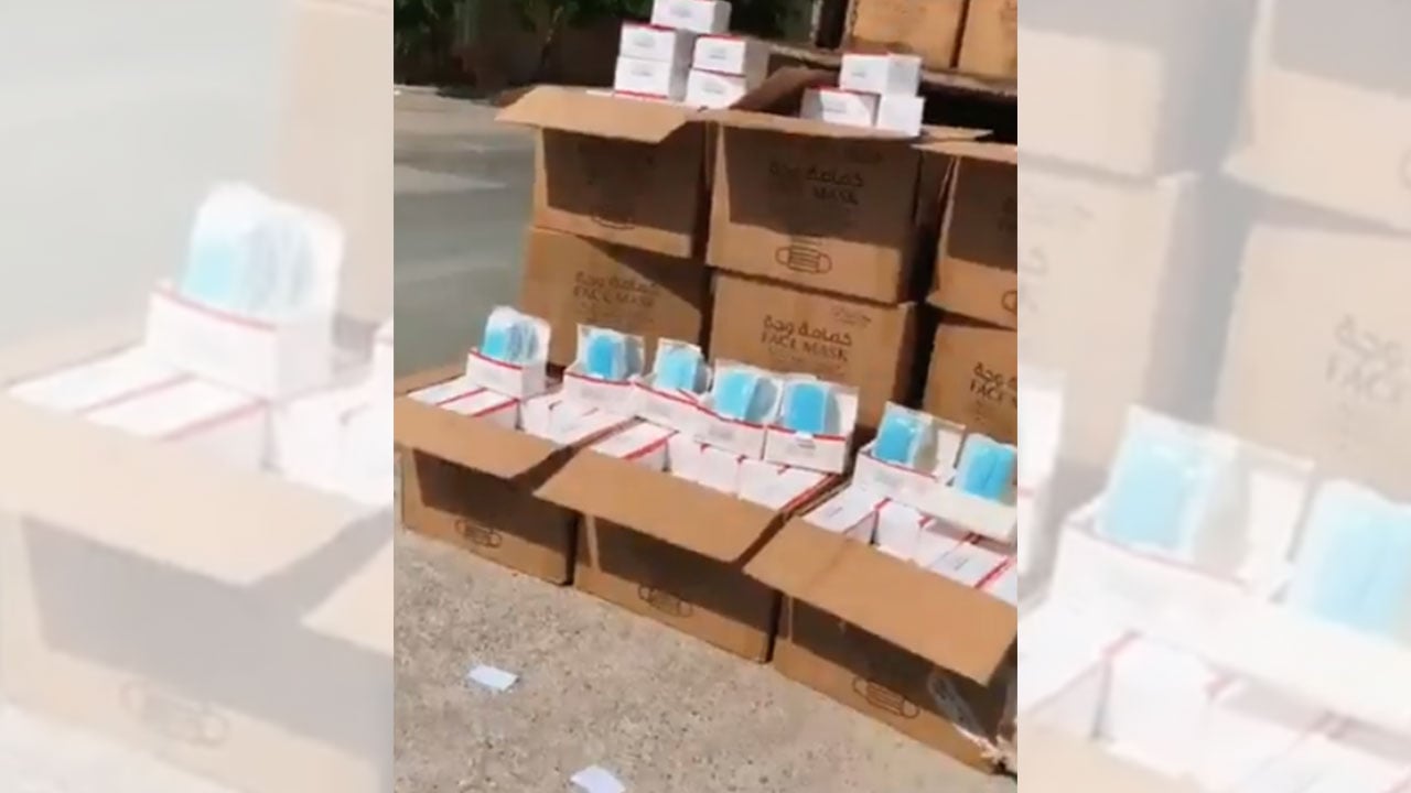 شاهد.. مليون و100 ألف كمامة مخالفة في قبضة الفرق الرقابية