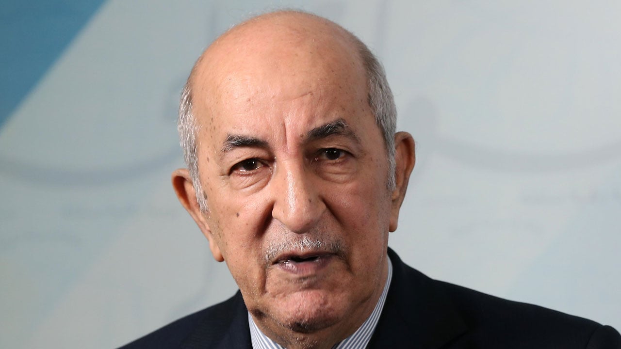 رئيس الجزائر: مستعد للتعاون مع مصر وتونس لحل الأزمة الليبية