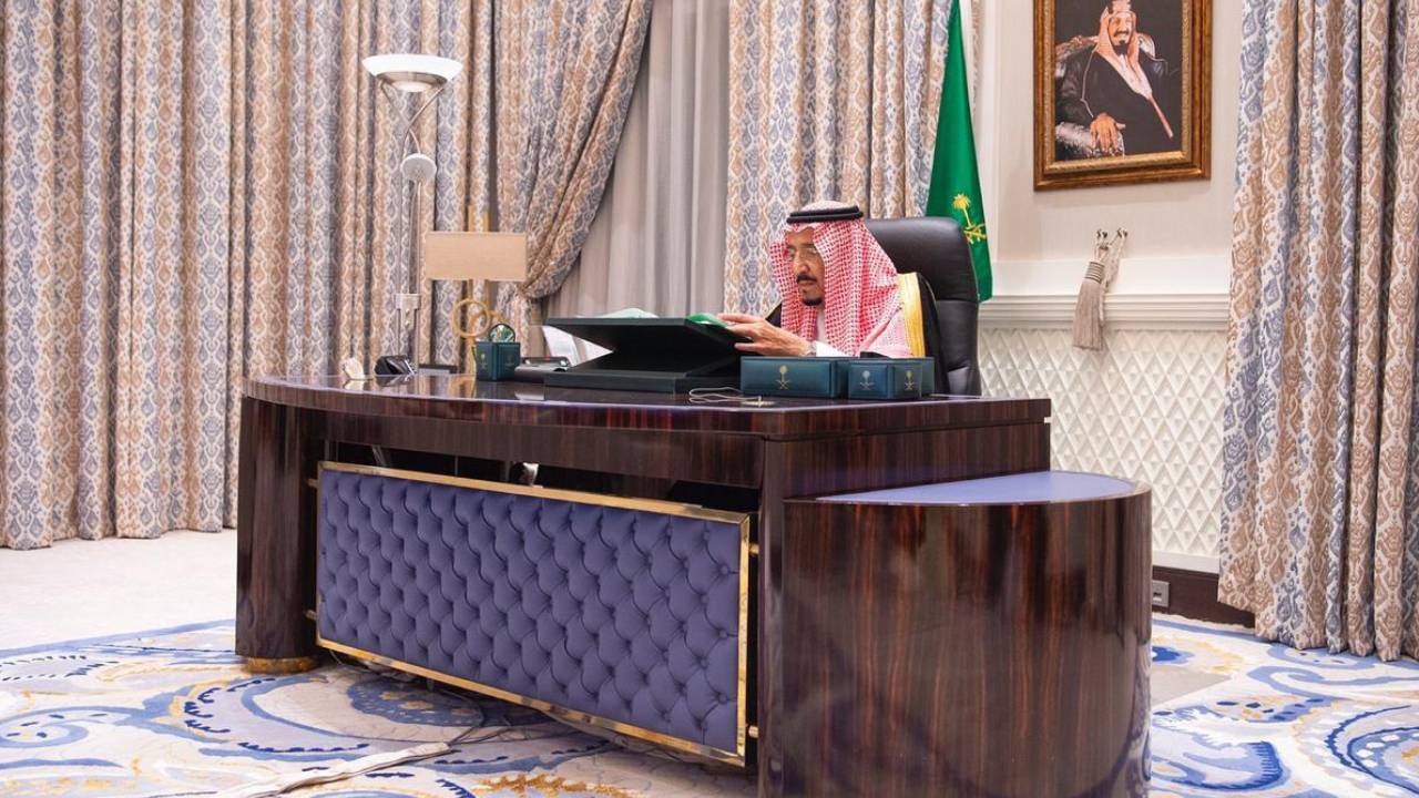 قائمة ترقيات المرتبتين الخامسة عشرة والرابعة عشرة المعتمَدة من مجلس الوزراء