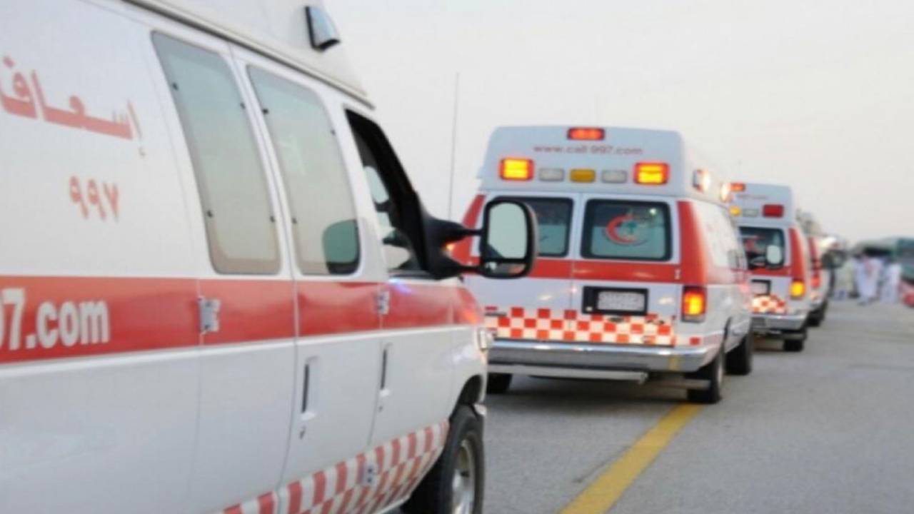 إصابة شخص في اصطدام شاحنتين على طريق الزيمة باتجاه الطائف