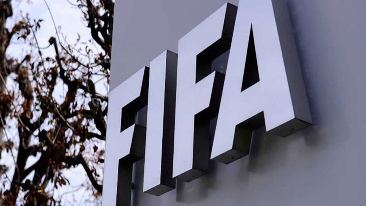 بـ1,5 مليار دولار.. «فيفا» يدعم متضرري كورونا