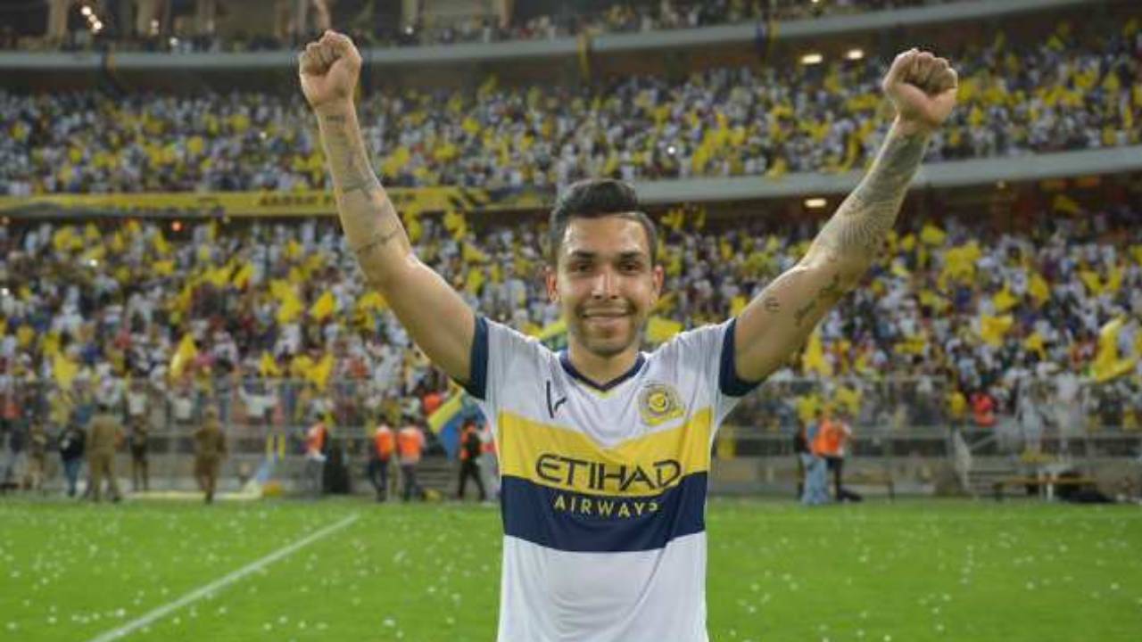 بيتروس يطمئن جماهير النصر على مستقبله مع «العالمي» برسالة مميزة