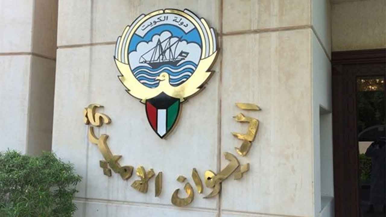 أمن الدولة الكويتي يستدعي مبارك الدويلة على خلفية «لقاء القذافي المسرَّب»