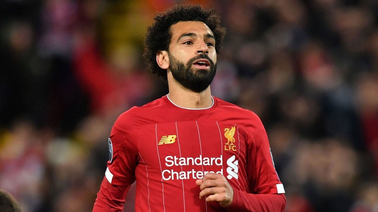 محمد صلاح على أعتاب معادلة رقم قياسي عمره 54 عامًا