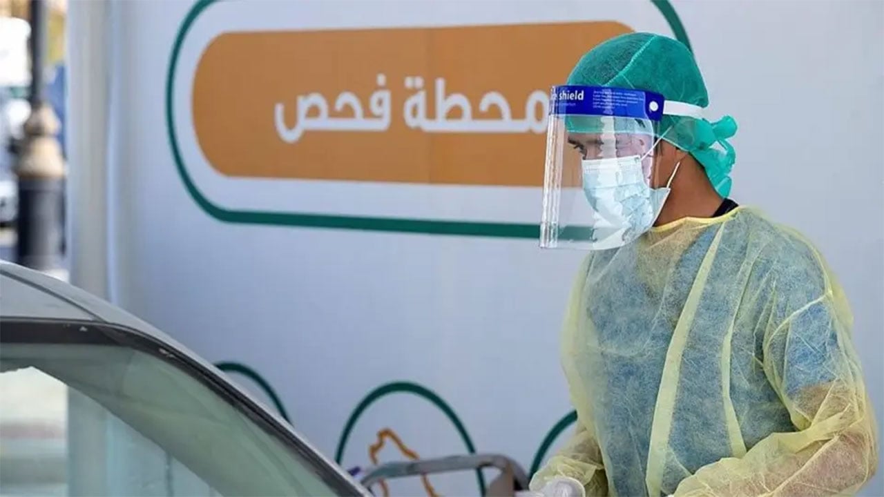 انطلاق أعمال «تأكد» للكشف عن كورونا من داخل المركبات بتبوك
