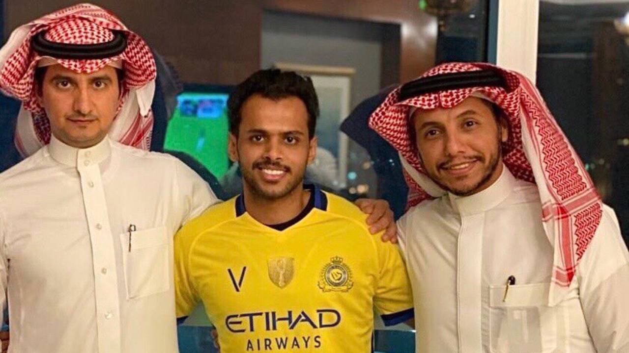 والد عبدالفتاح عسيري يكشف سر تفضيل عرض النصر على الهلال