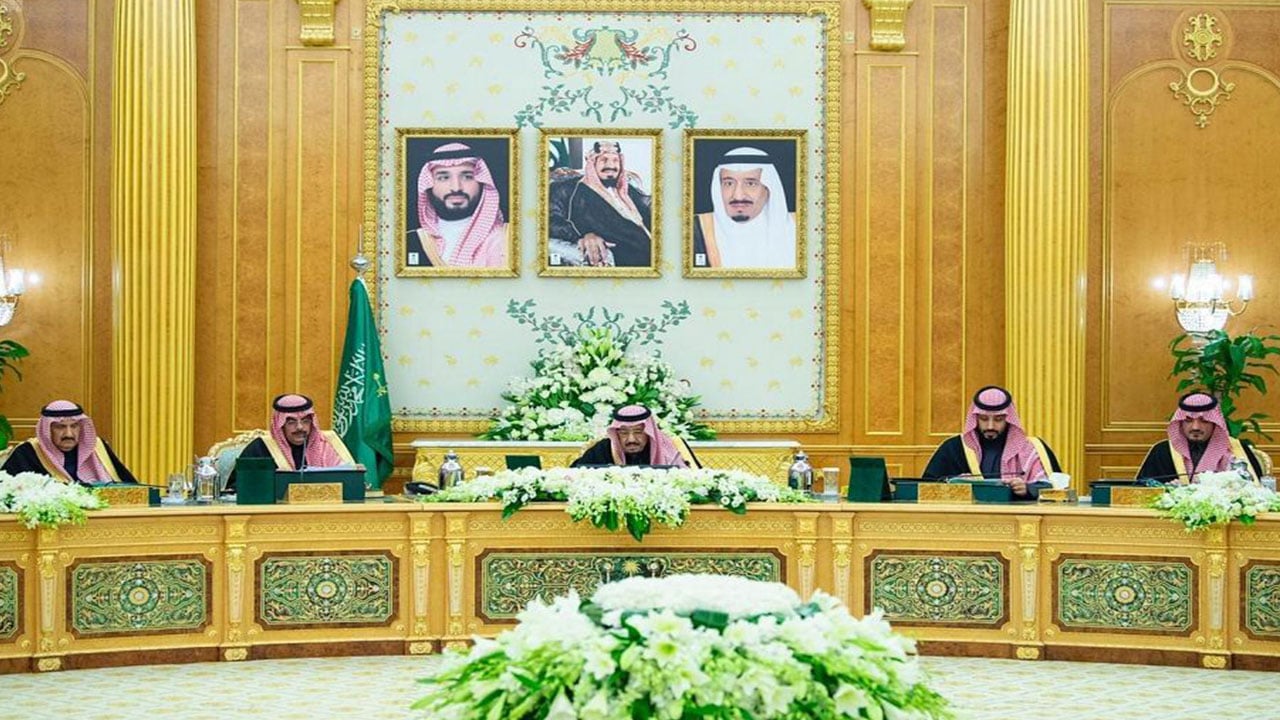 مصدر مسؤول: «ضريبة الدخل» لم يسبق نقاشه في مجلس الوزراء وليس مطروحًا للنقاش