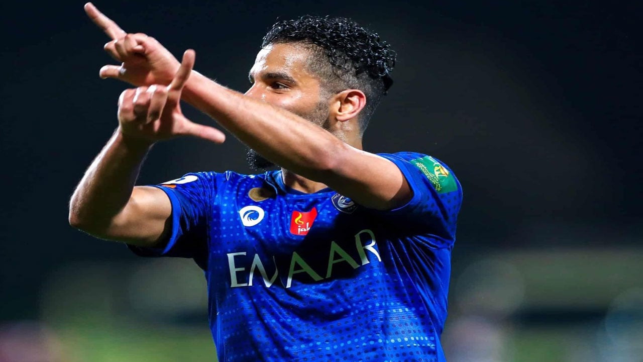 بالفيديو.. نائب رئيس الرائد يكشف كواليس انتقال الشهري للهلال