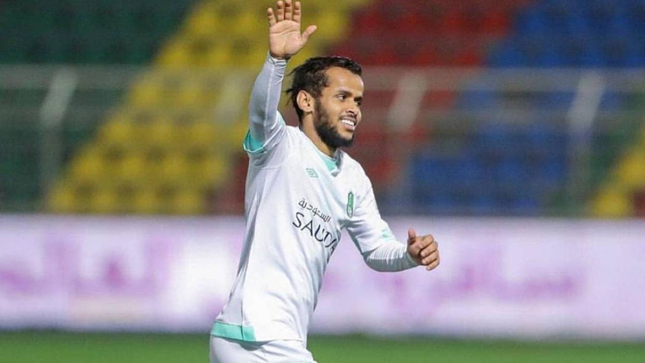 الأهلي يتخذ قرارًا حاسمًا لطي صفحة عبدالفتاح عسيري