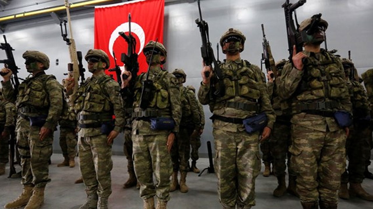 أردوغان يتخلص من 600 جنرال عسكري تركي بقرار جديد