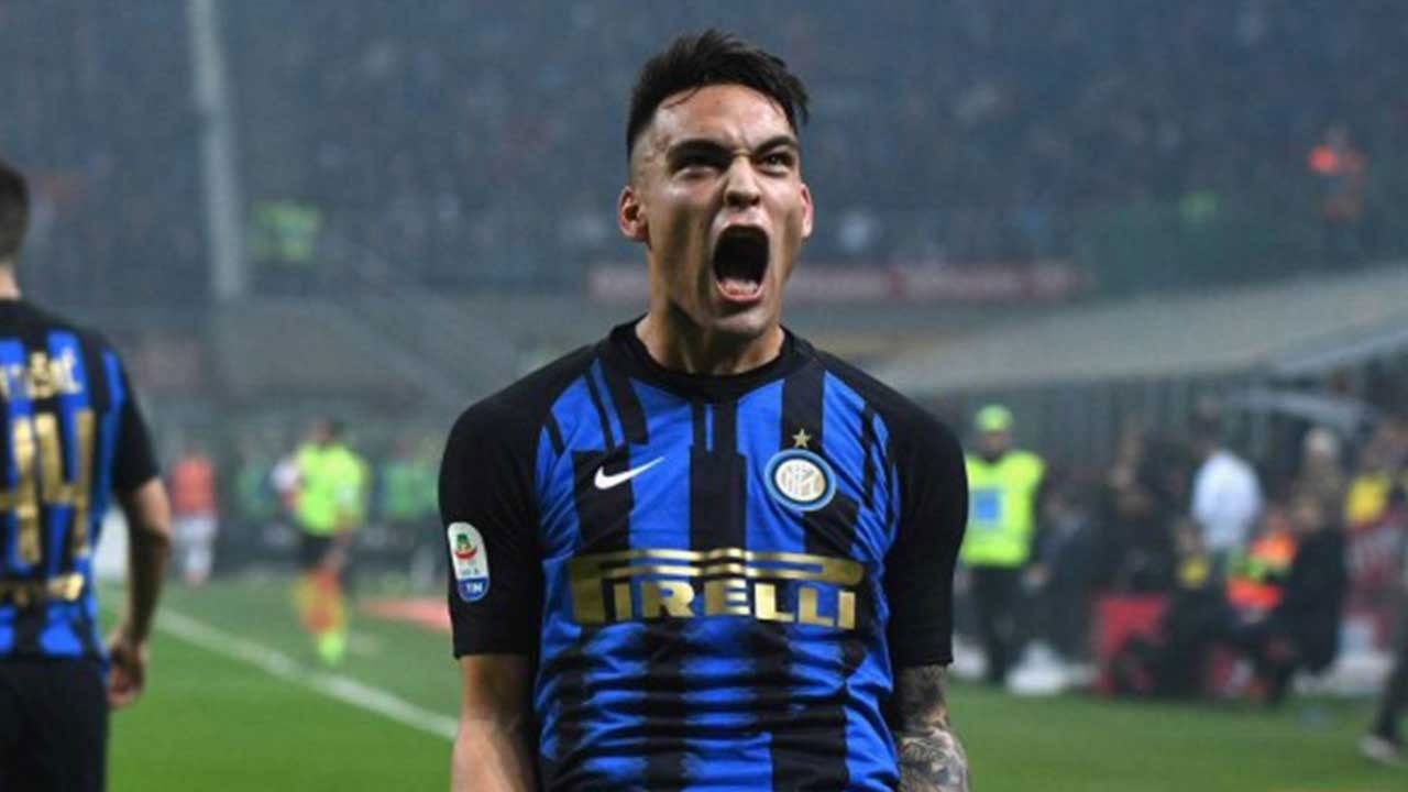 هداف إنتر ميلان ينتظر رحيل سواريز قبل الانضمام إلى برشلونة