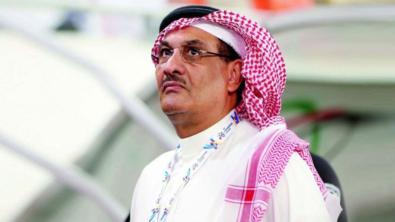 الجماهير تترقب مواجهة الاتحاد والأهلي.. كيال يكشف حقيقة عودته لـ«الراقي»