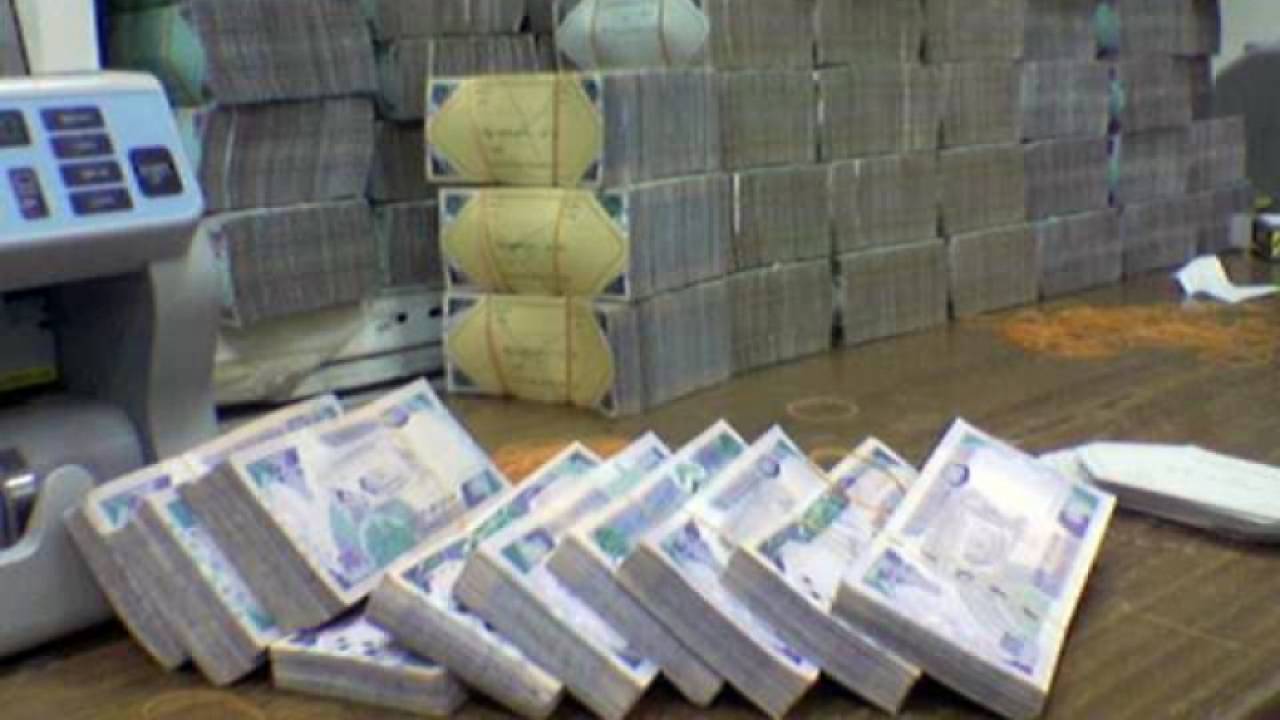 سقوط تشكيل عصابي لتوظيف الأموال بالرياض.. والحصيلة 4 ملايين ريال