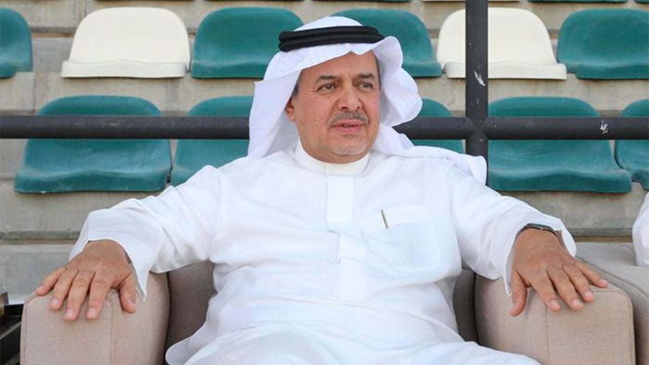 استقالة الأمير منصور بن مشعل من الإشراف على الكرة بـ«الأهلي»