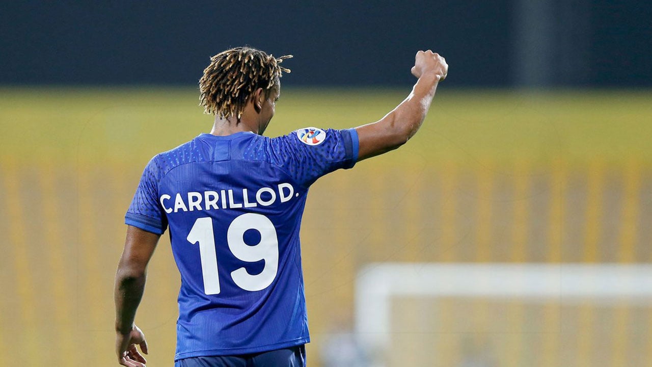 هل يرحل البيروفي كاريلو عن الهلال بسبب دكة البدلاء؟