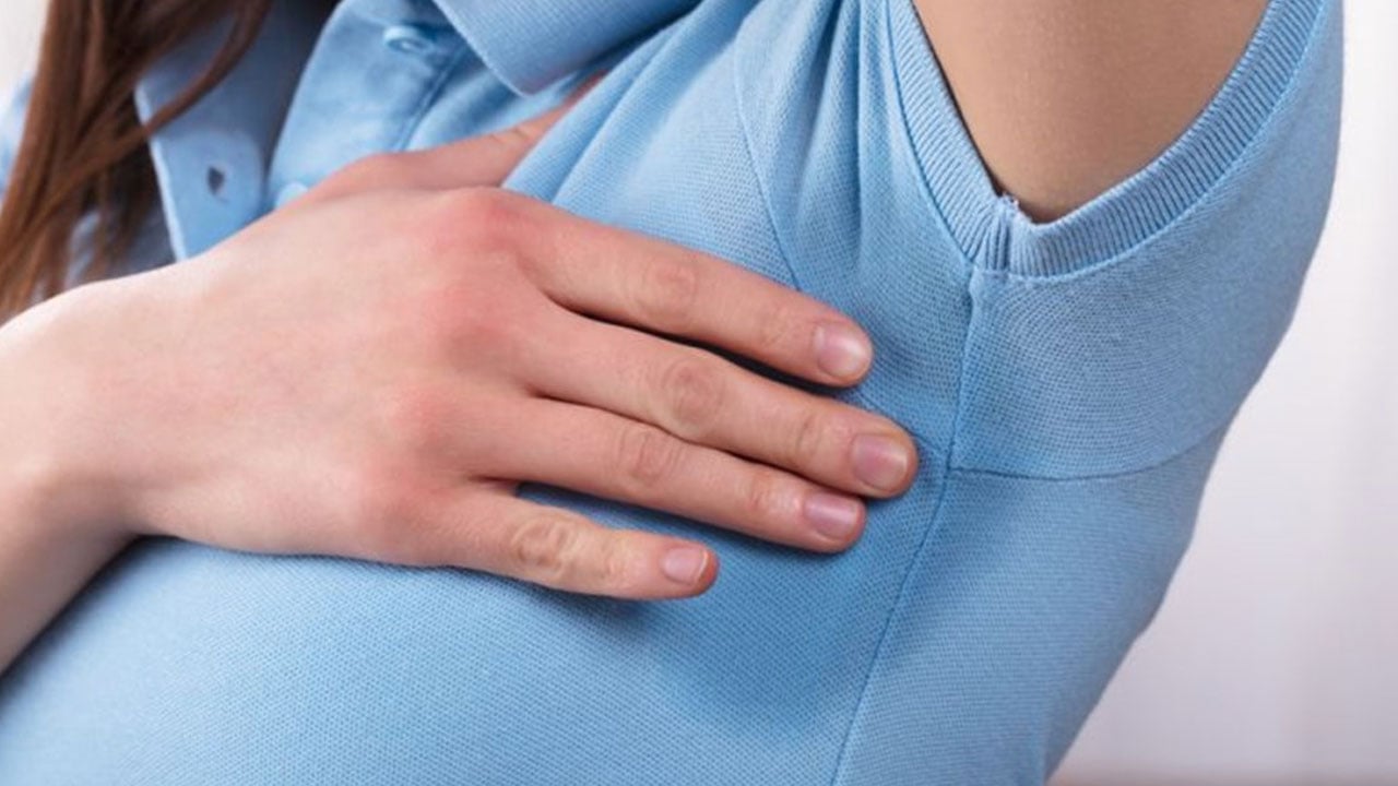التعرق المرَضي.. أعراضه المباشرة وطريقة علاجه