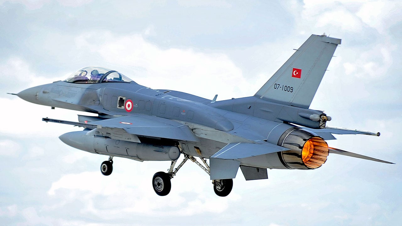 قوات أردوغان تواصل استهداف المدنيين في شمال العراق بـ«غارات جوية»
