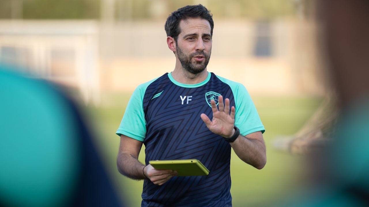 مدرب الفتح يرفع درجة التحدي قبل «نهائي» التعاون