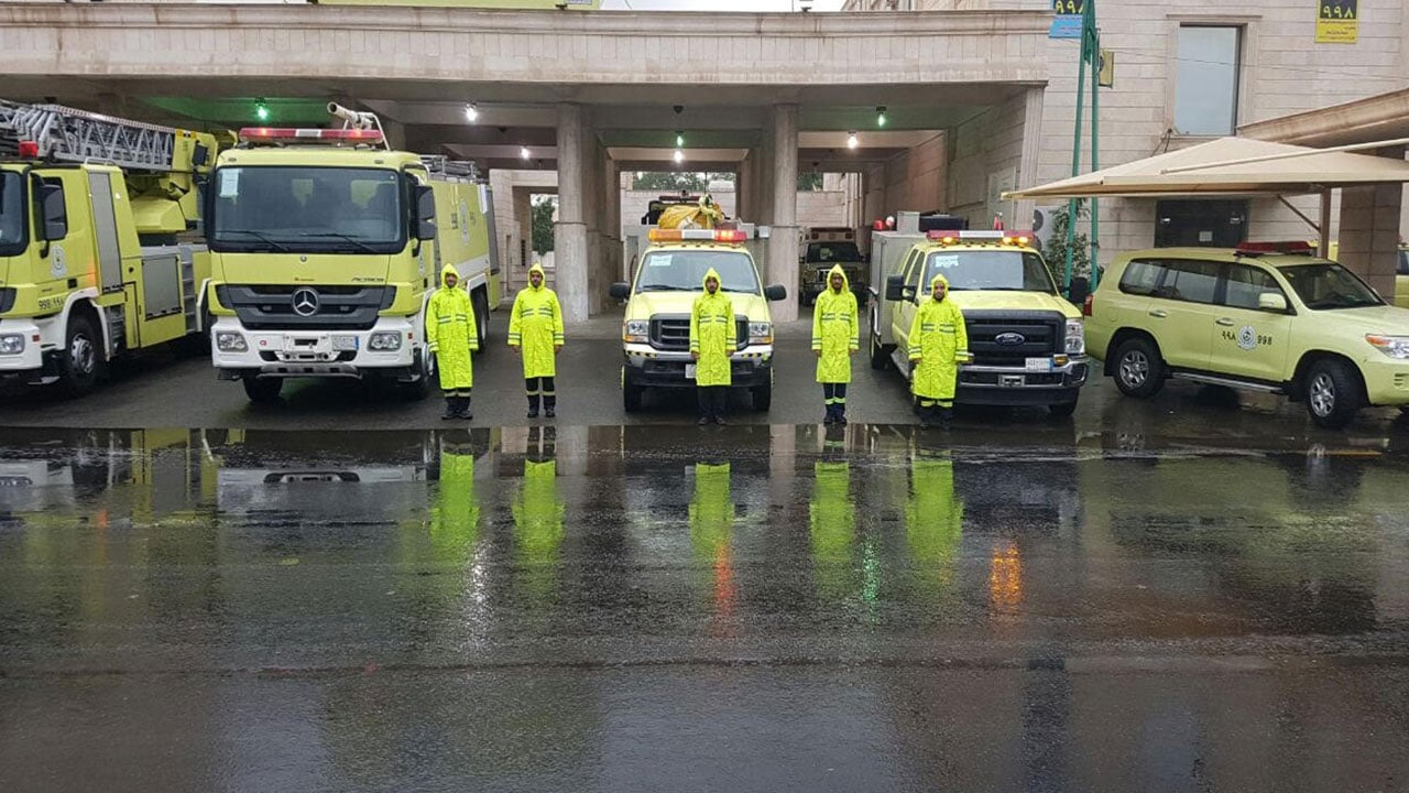 «مدني مكة» يحذر من جريان السيول وانعدام الرؤية خلال الساعات القادمة