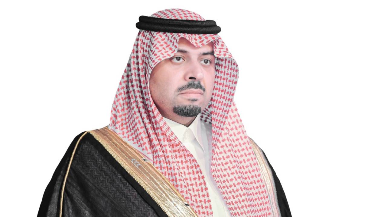 أمير الحدود الشمالية يهنّئ نادي عرعر بالصعود إلى دوري الدرجة الأولى