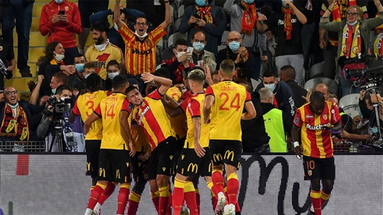 لنس يحقق انتصاره الثاني بتغلبه على لوريان بالدوري الفرنسي