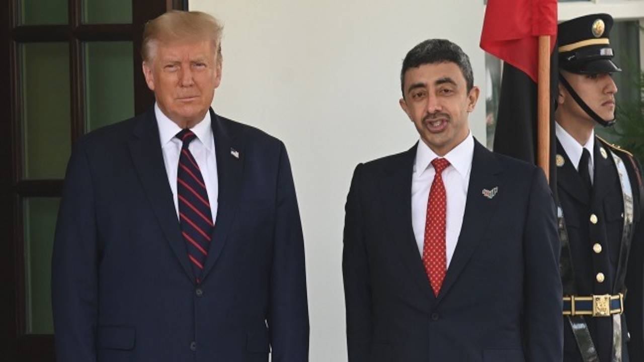 وصول وفدي الإمارات والبحرين إلى البيت الأبيض.. وكمامة خاصة لضيوف اتفاق السلام
