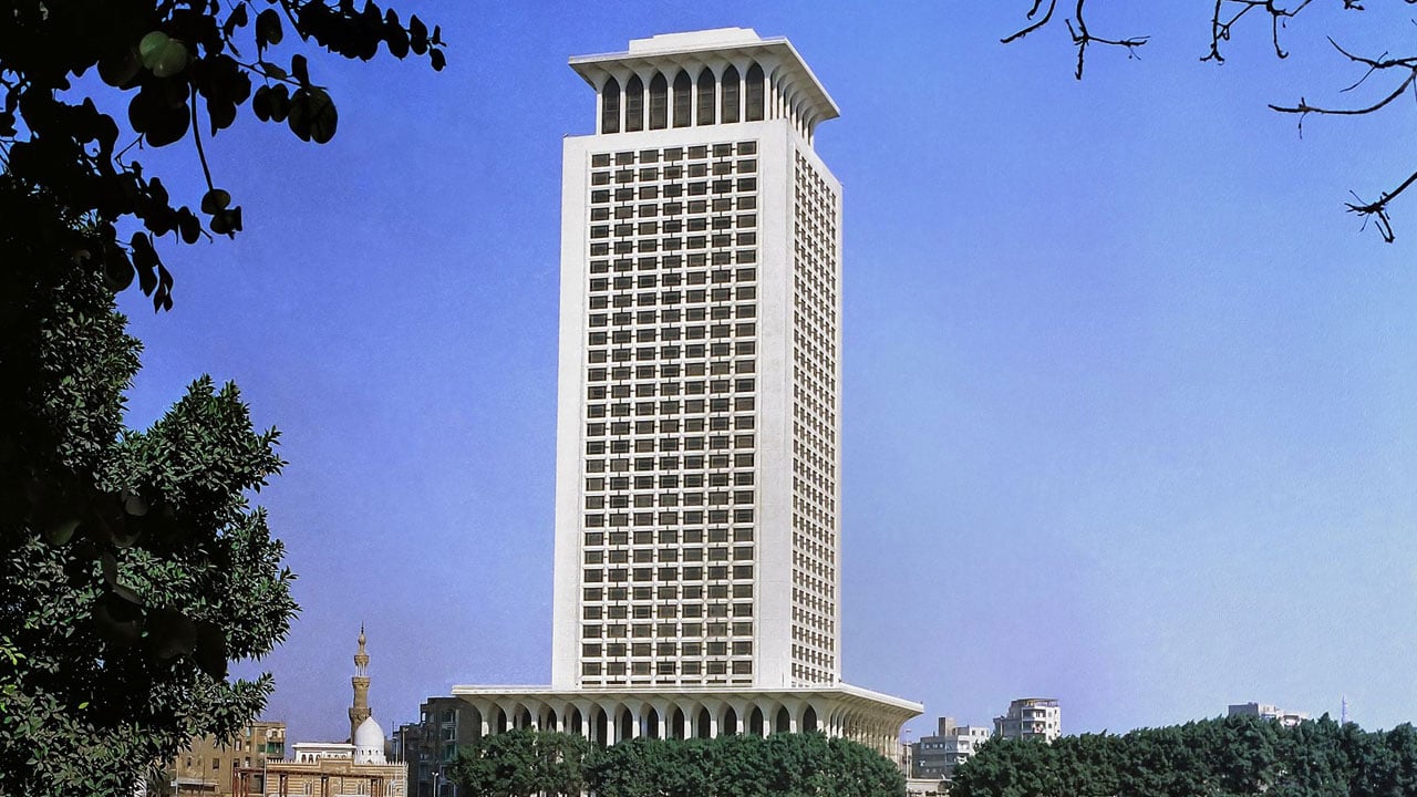 الخارجية المصرية تطالب بتطبيق القانون الدولي في شرق المتوسط