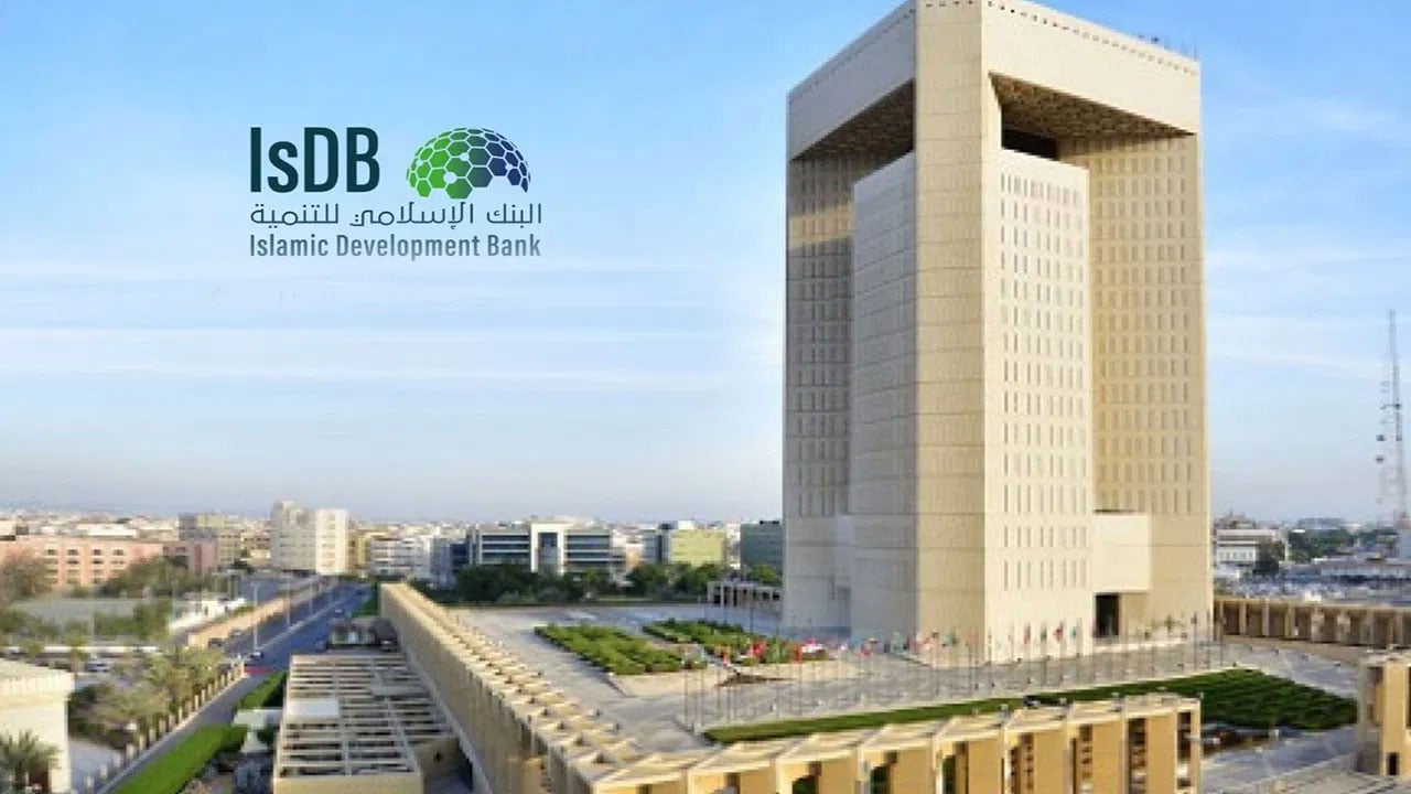 بـ320.6 مليون دولار.. البنك الإسلامي يمول مشاريع تنموية في 3 دول