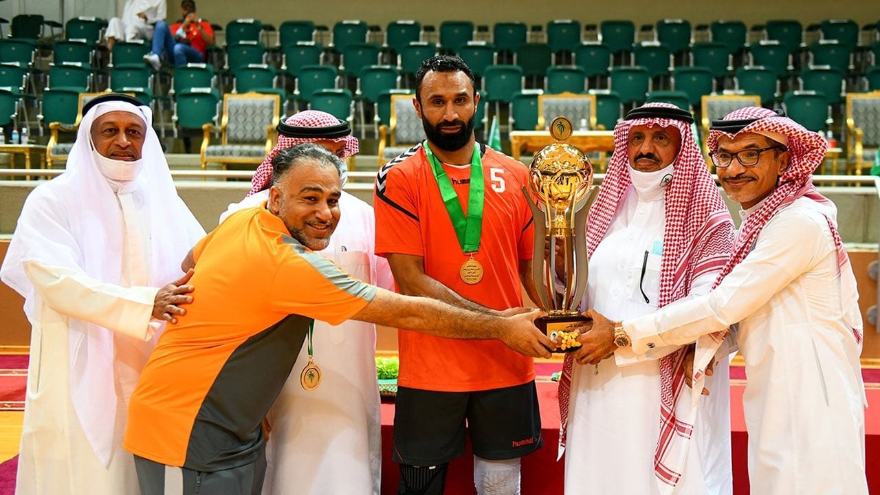 للمرة الثانية.. «مضر» يتوج بكأس الأمير سلطان بن فهد لكرة اليد