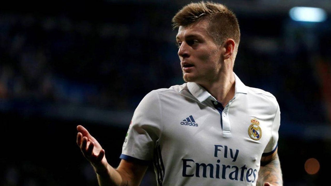إصابة عضلية تُفقد ريال مدريد جهود كروس