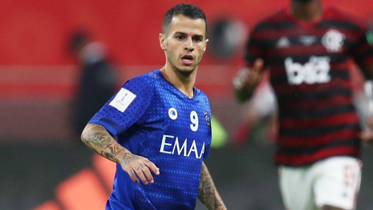الإيطالي جيوفينكو حسم مستقبله مع الهلال ويرغب في العودة إلى بلاده