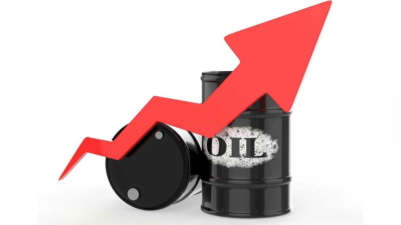 أسعار النفط ترتفع بأكثر من 3% عند تسوية التعاملات