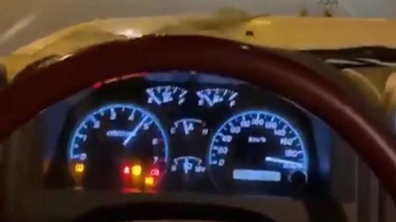 بالصور.. «مرور الطائف» يضبط مشهور مواقع التواصل صاحب مخالفات السرعة