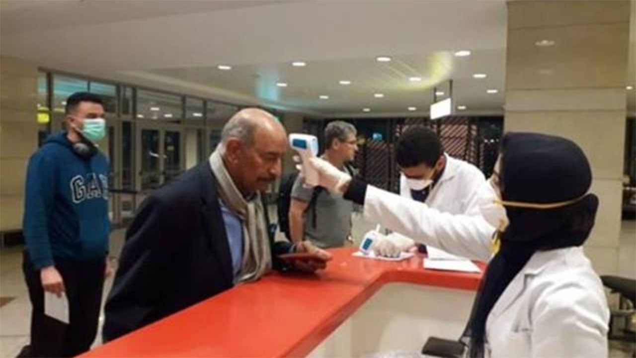 مصر تسجل 129 إصابة جديدة بفيروس كورونا و12 حالة وفاة