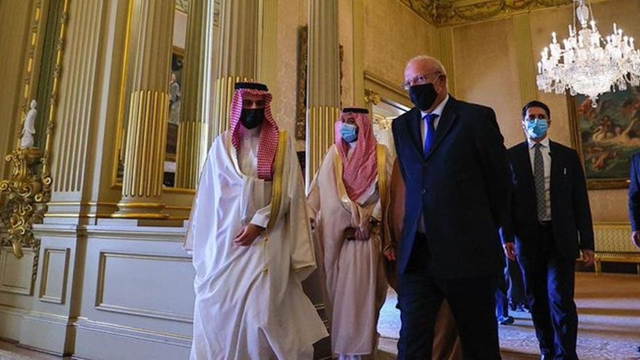 وزير الخارجية ونظيره البرتغالي يبحثان العلاقات الثنائية بين البلدين