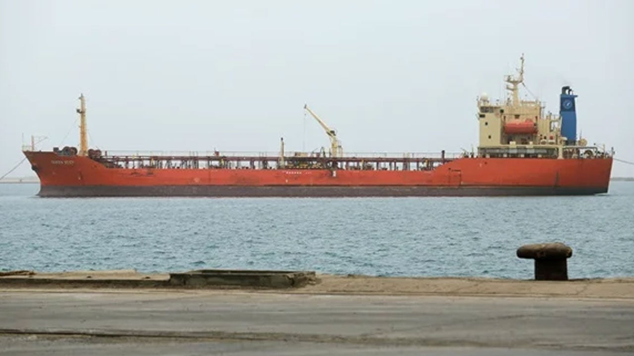 الحكومة اليمنية تعلن فشل المساعي الأممية لإقناع الحوثي بفحص خزان «صافر»
