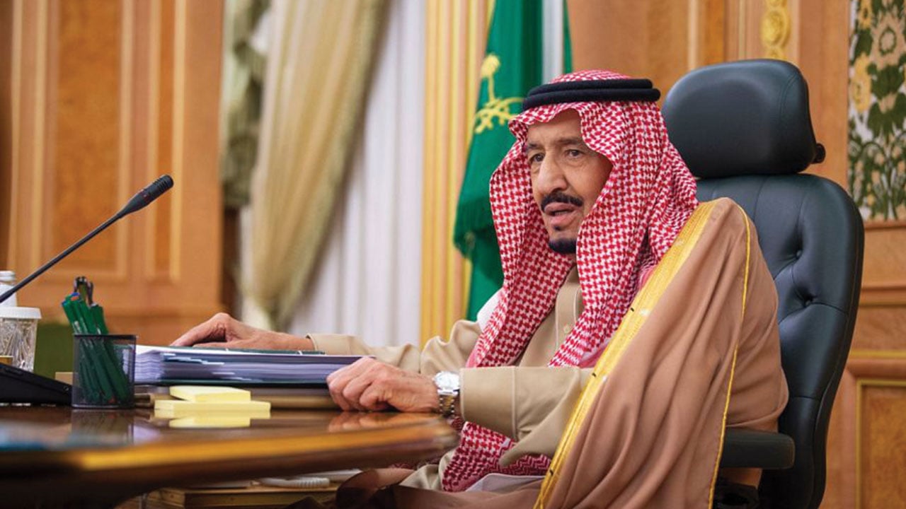 بالأسماء.. منح 60 مواطنًا ميدالية الاستحقاق من الدرجة الثالثة
