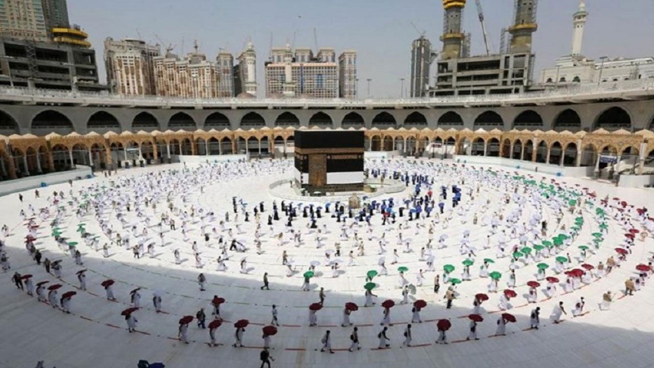 «التعاون الإسلامي» تدعو المعتمرين إلى الحفاظ على أنفسهم والالتزام بإجراءات كورونا