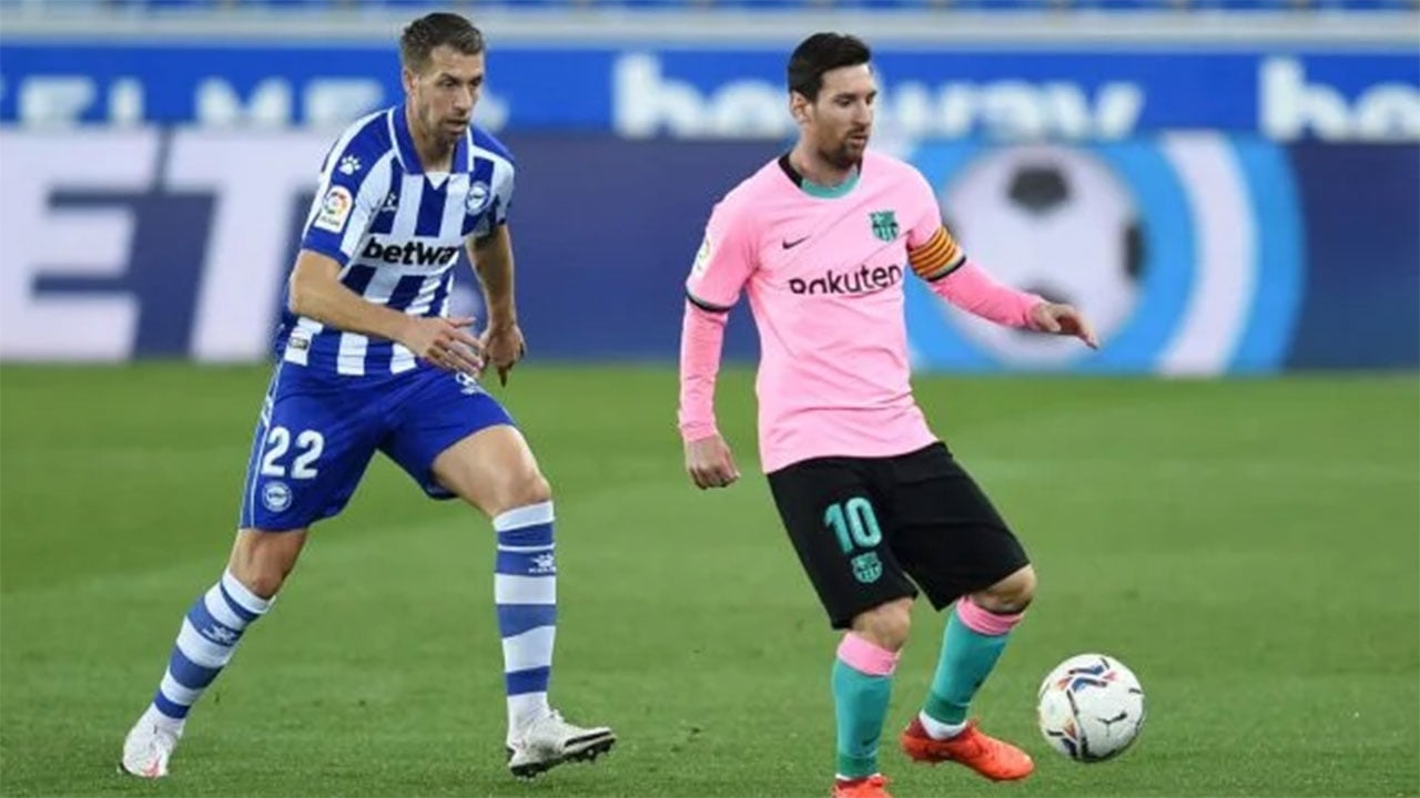 برشلونة يسقط في فخ التعادل أمام ألافيس بالدوري الإسباني