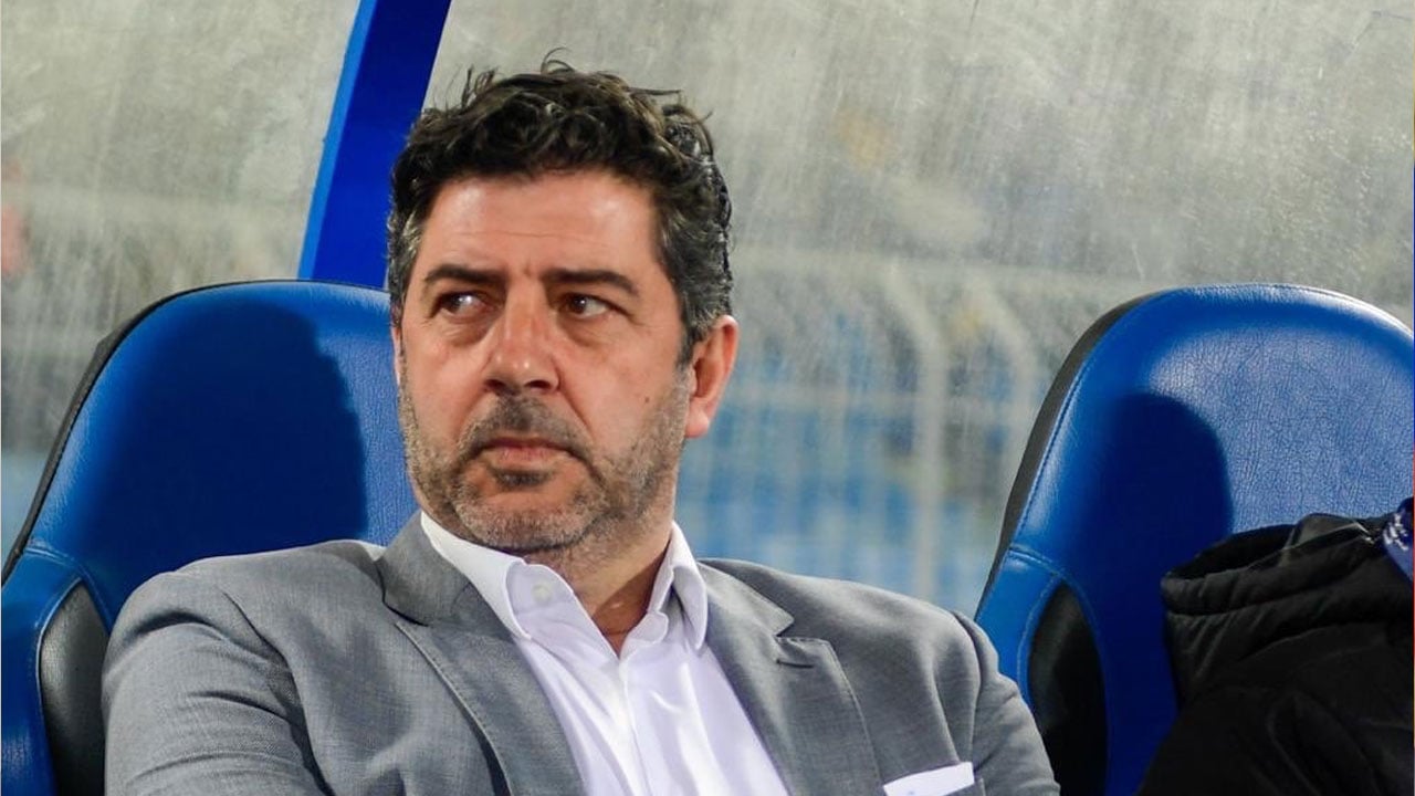 فيتوريا يطالب بالعدالة ويؤكد أن النصر سيعود برغم الهزيمة الثالثة