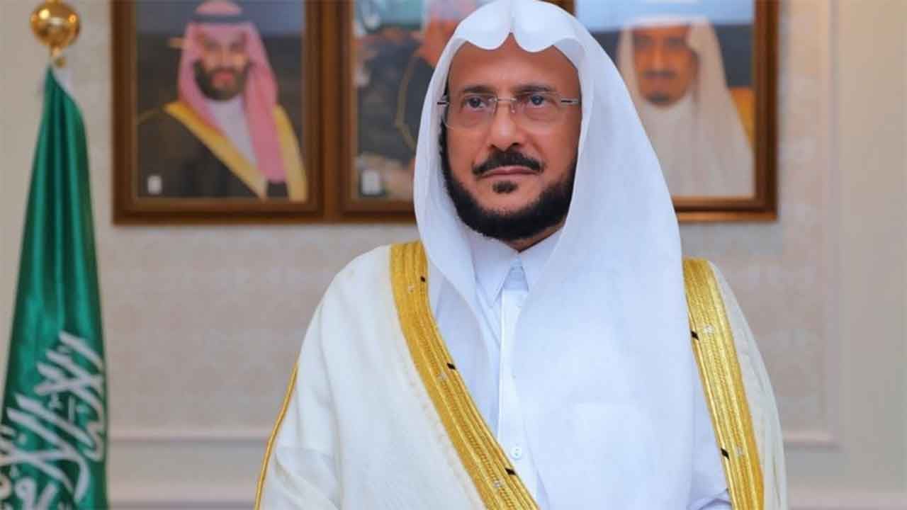 الوزير آل الشيخ يوجه بزيادة المصاحف المطبوعة إلى 18 مليون نسخة
