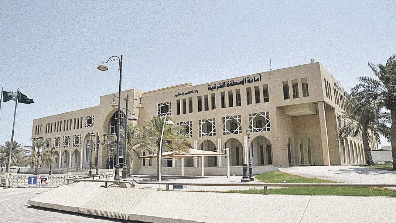 ضبط 22 مخالفة لتدابير كورونا وتكدس بالأسواق ومساكن العمالة في الشرقية